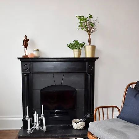 Georgian In City Centre Apartment *